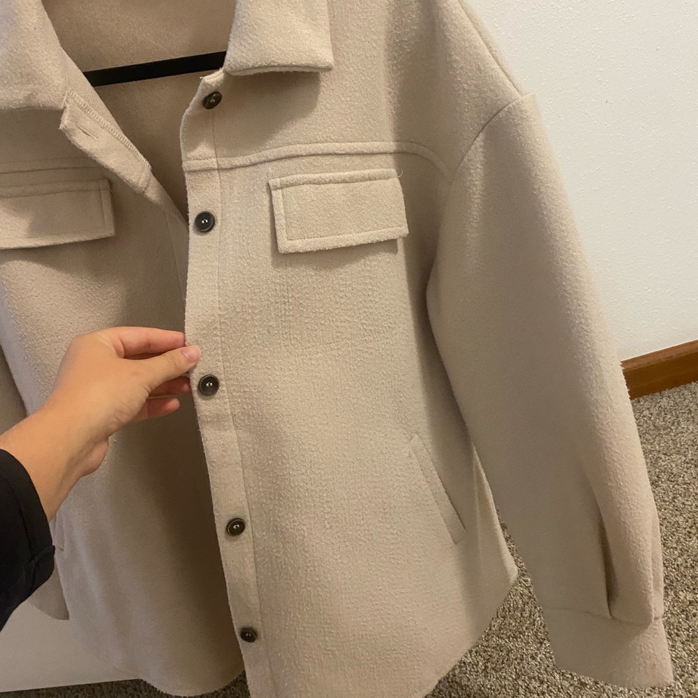 Button down shacket (Size M) - Picture 3 of 3
